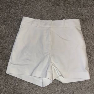 aritzia trouser shorts size 4